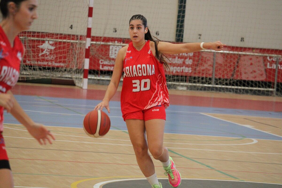 Tropiezo de Ariagona ante Viajes Insular Juventud Laguna.