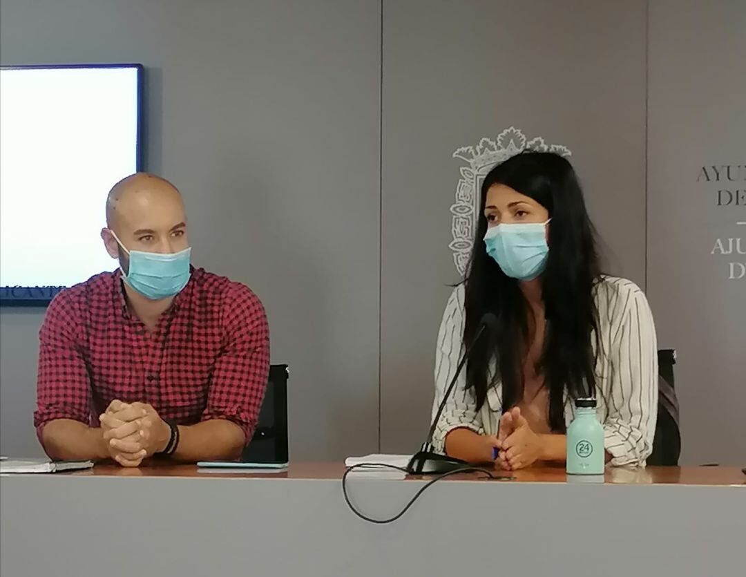 Xavi López y Naiara Davó durante la rueda de prensa