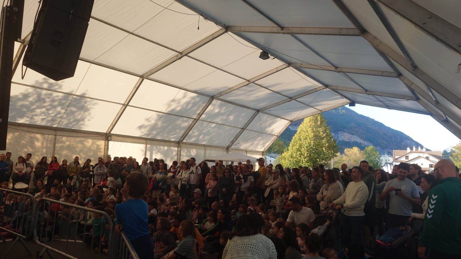 Tanto el concierto de Bosnerau como de La Ronda de Boltaña tuvieron gran acogida de público