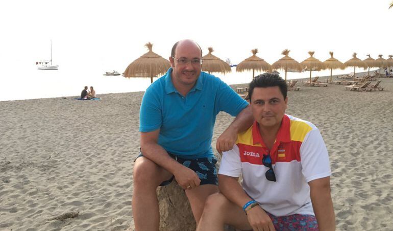 El Presidente Pedro Antonio Sánchez, en la playa, junto al alcalde de San Javier Jose Miguel Luengo