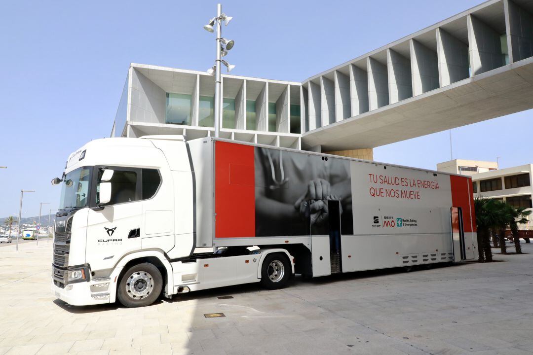 Unidad móvil de vacunación