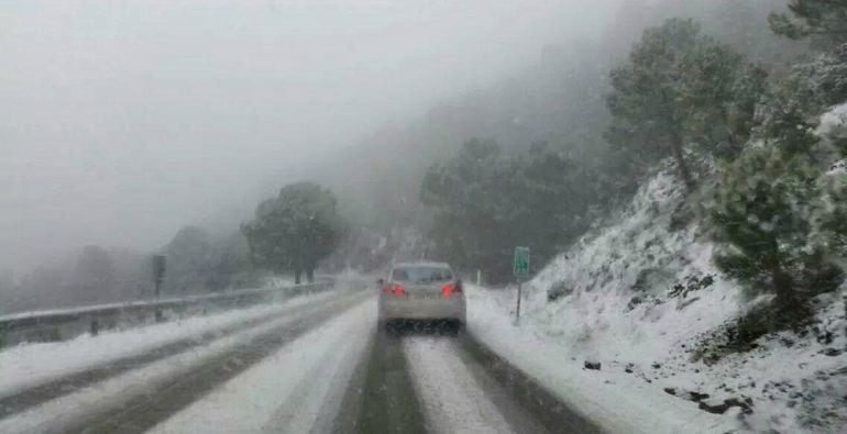 Imagen de la carretera de El Burgo a Ronda