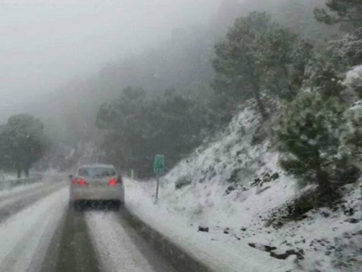 La nieve cubre de blanco Antequera, Ronda y la Alta Axarquía