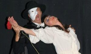 Escena de "The Phantom of the Opera" en la Escuela Oficial de Idiomas de La Laguna