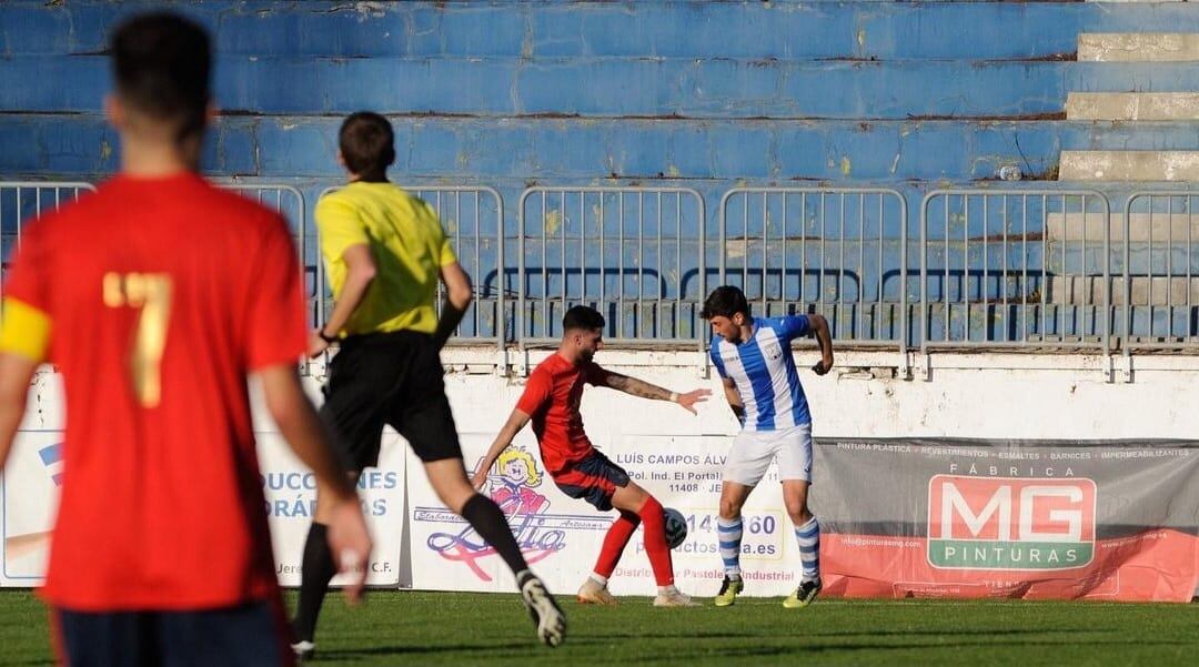 El delantero Félix, en un partido con el Jerez Industrial en su anterior etapa