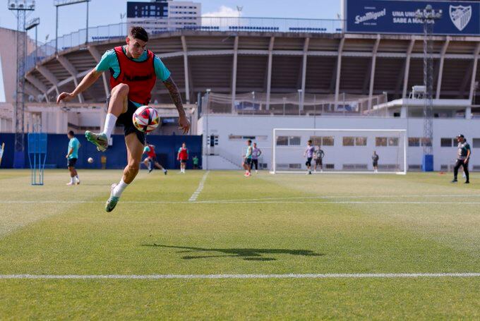 El Málaga inició el trabajo semanal en La Rosaleda para preparar el último partido de Liga ante el Real Madrid Castilla