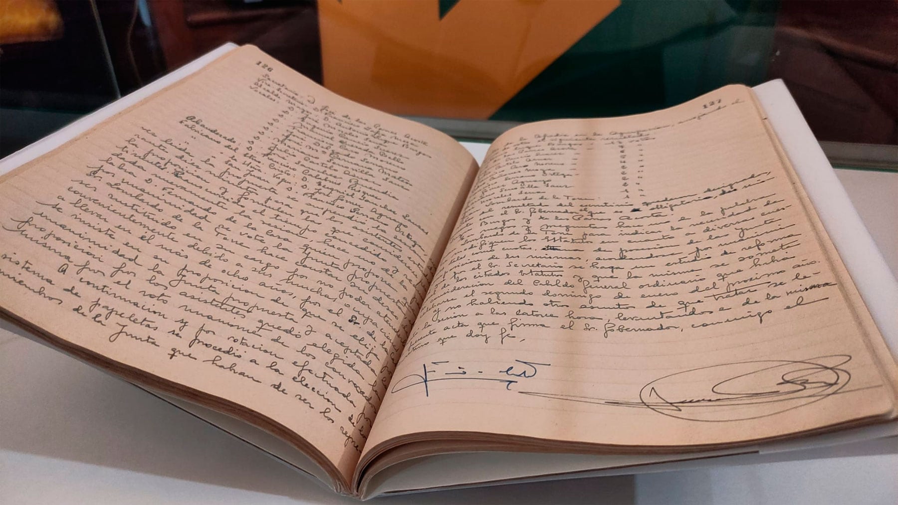 Libro de Actas de la Cofradía de la Buena Muerte Restaurado