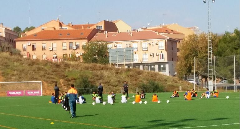 Momentos finales de la sesión de entrenamiento del Toledo este viernes en el Anexo