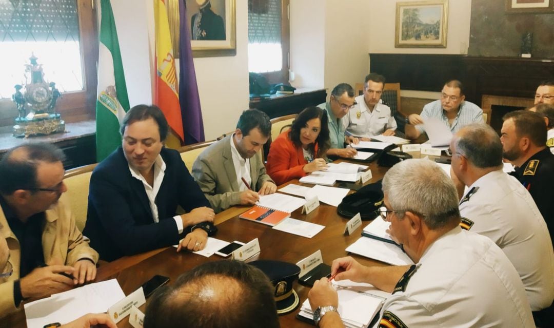 Reunión en el Ayuntamiento de Jaén para abordar la seguridad durante la Feria de San Lucas