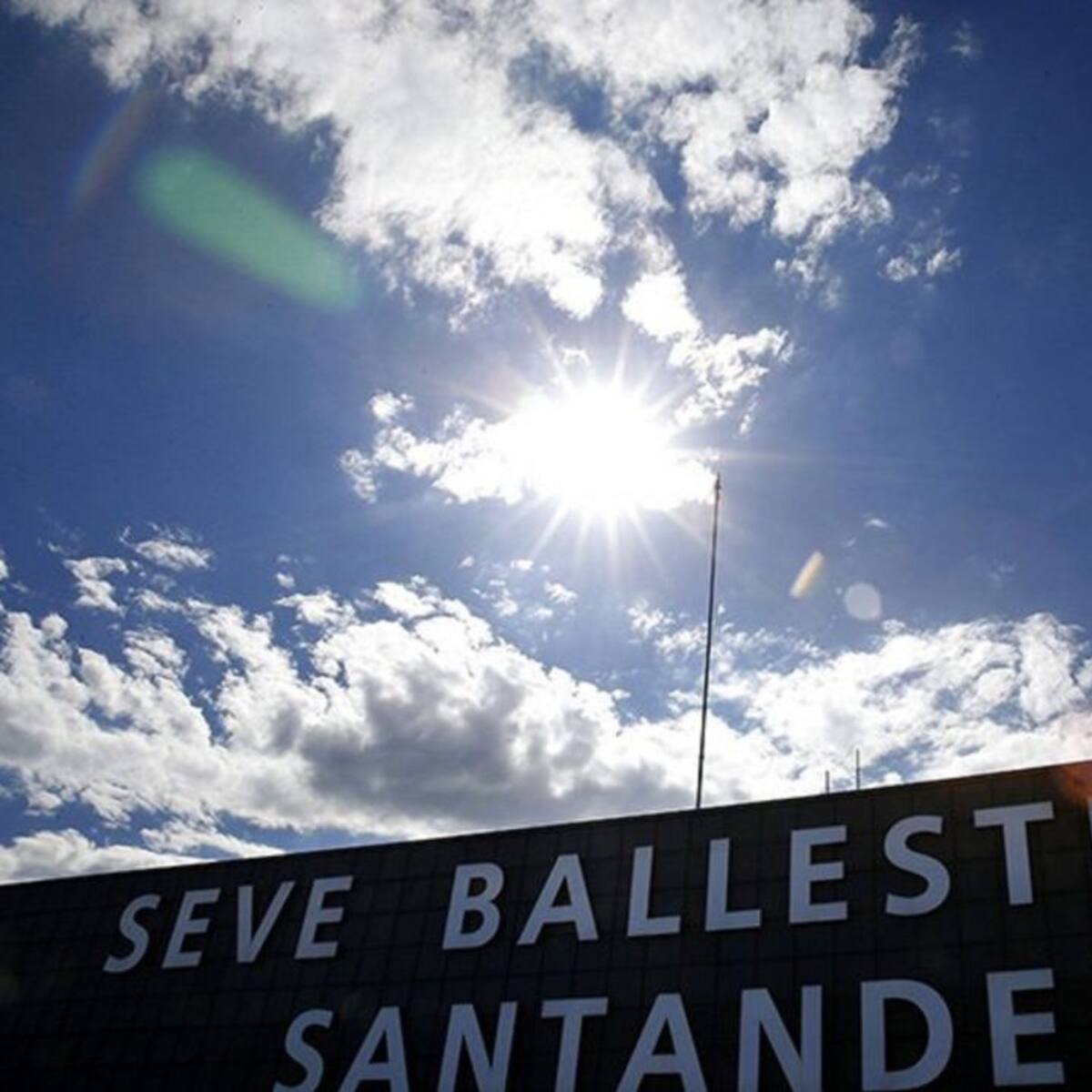 El aeropuerto de Santander registra la temperatura más alta del país