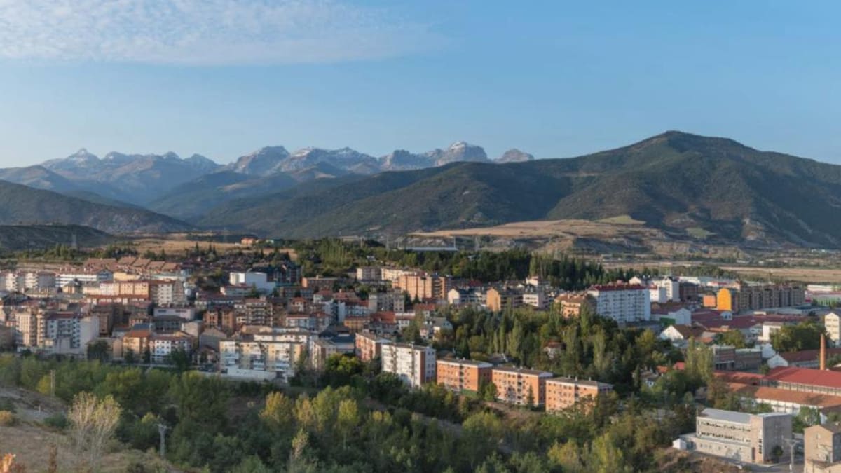 Sabiñánigo suspende cautelarmente las licencias de VUT