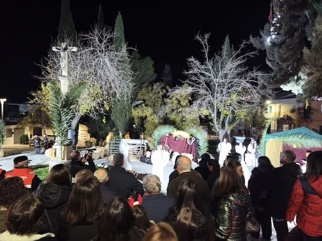 Momento de la representación con el público asistente