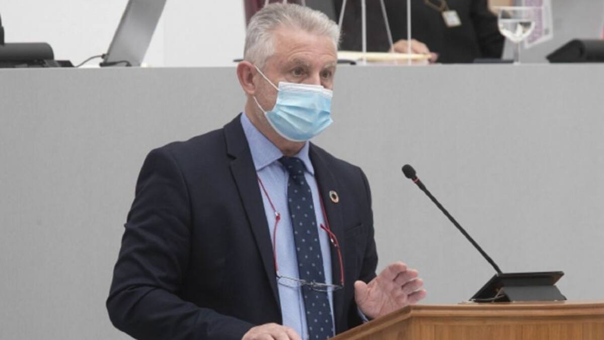 El PSRM denuncia que la consejería vuelve a cerrar consultorios en verano por "mala planificación"