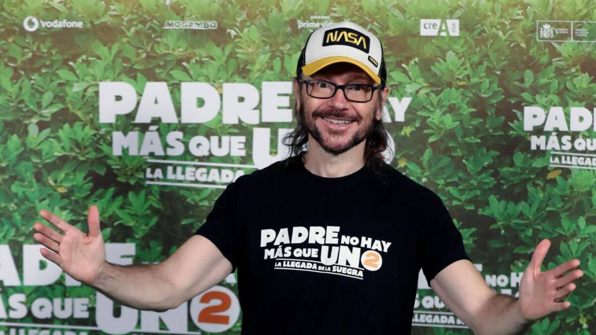 Santiago Segura celebra el día de la alegría en La Heladería