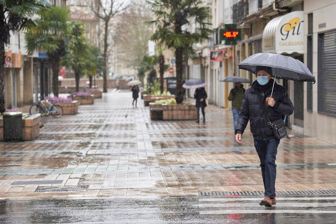 La Ertzaintza y las distintas policías locales han interpuesto en las últimas horas más de 70 denuncias por incumplimiento de las medidas decretadas con motivo del estado de alarma para tratar de contener la expansión del coronavirus.