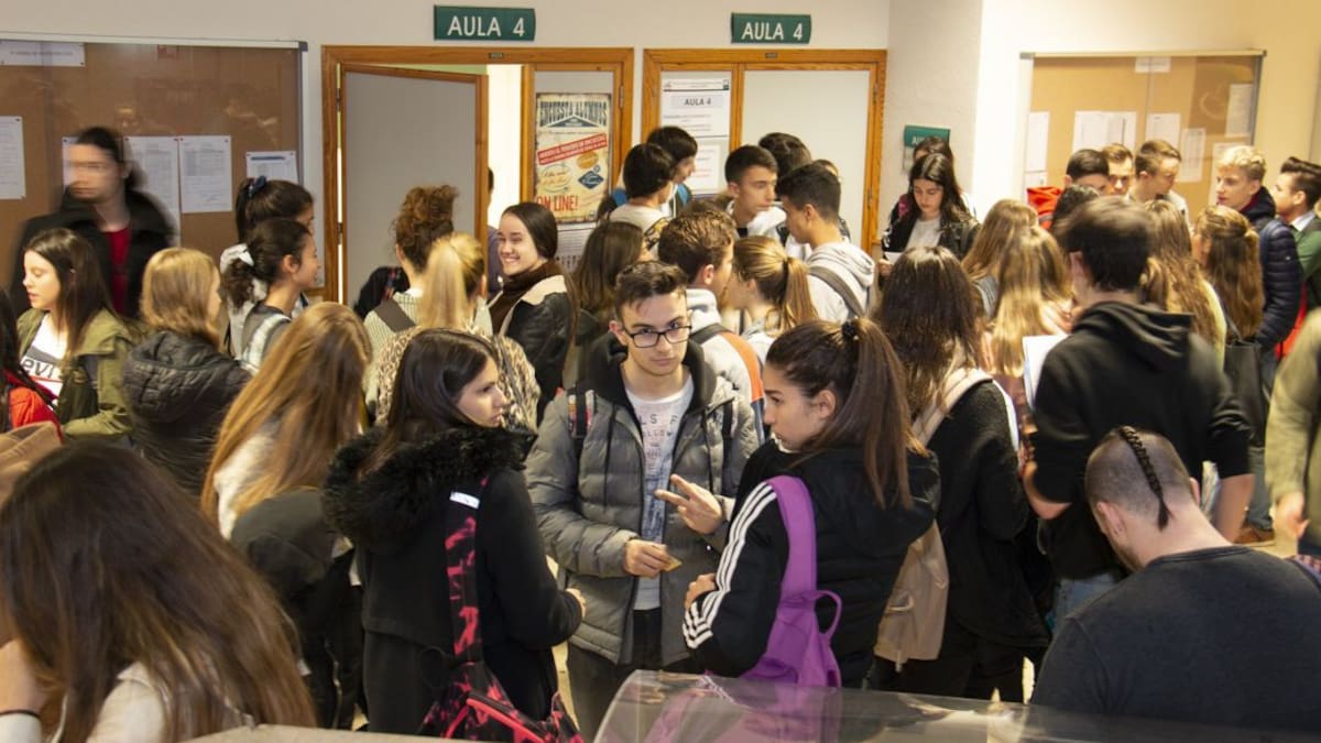 Casi 3.200 alumnos de Cantabria despiden esta semana la EBAU impulsada en pandemia