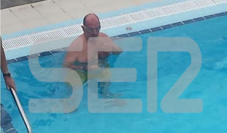 Rodrigo Rato disfruta de sus vacaciones en Asturias.