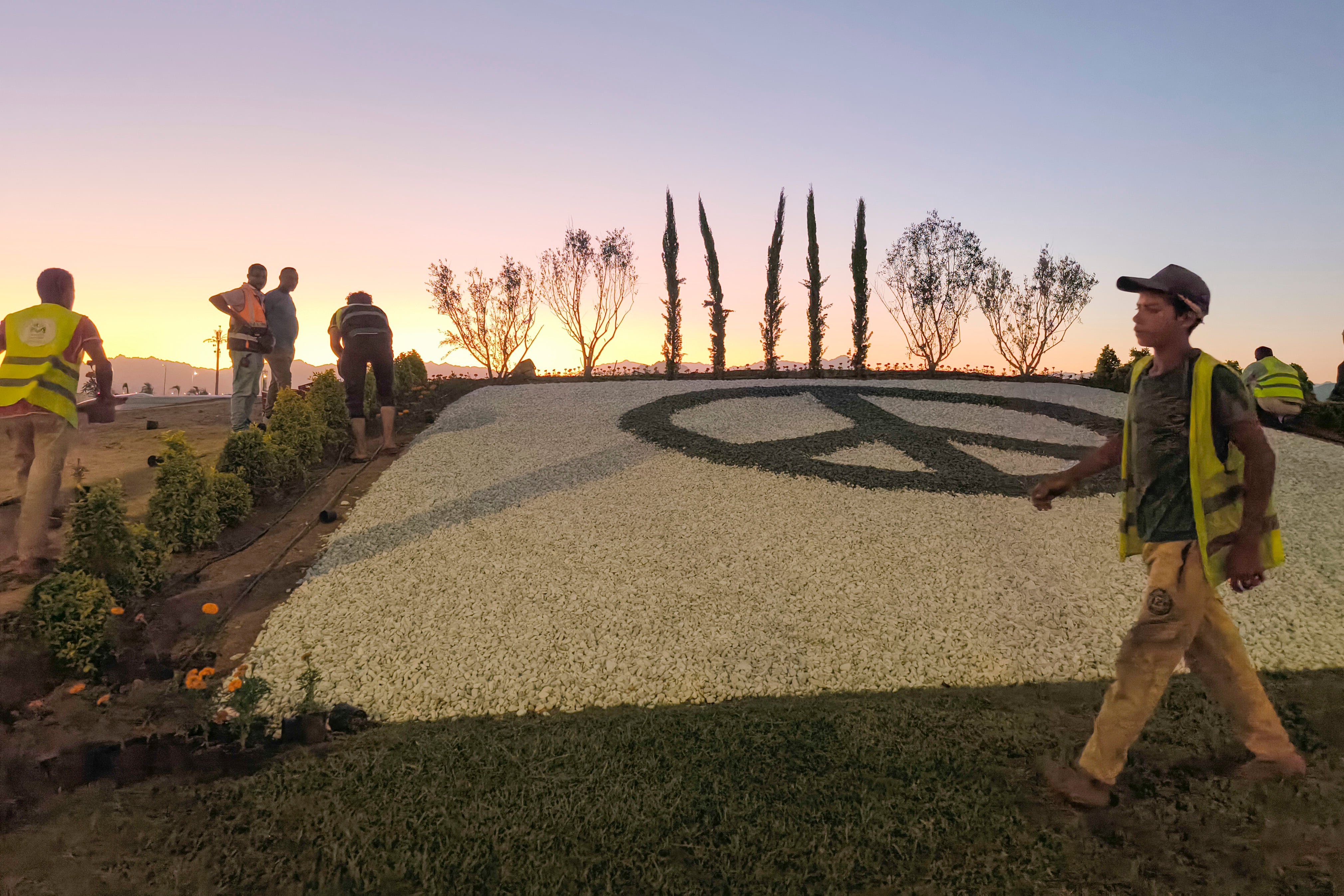 La ciudad egipcia de Sharm el Sheij, a orillas del mar Rojo y también llamada "la ciudad de la paz", se prepara para la cumbre de paz