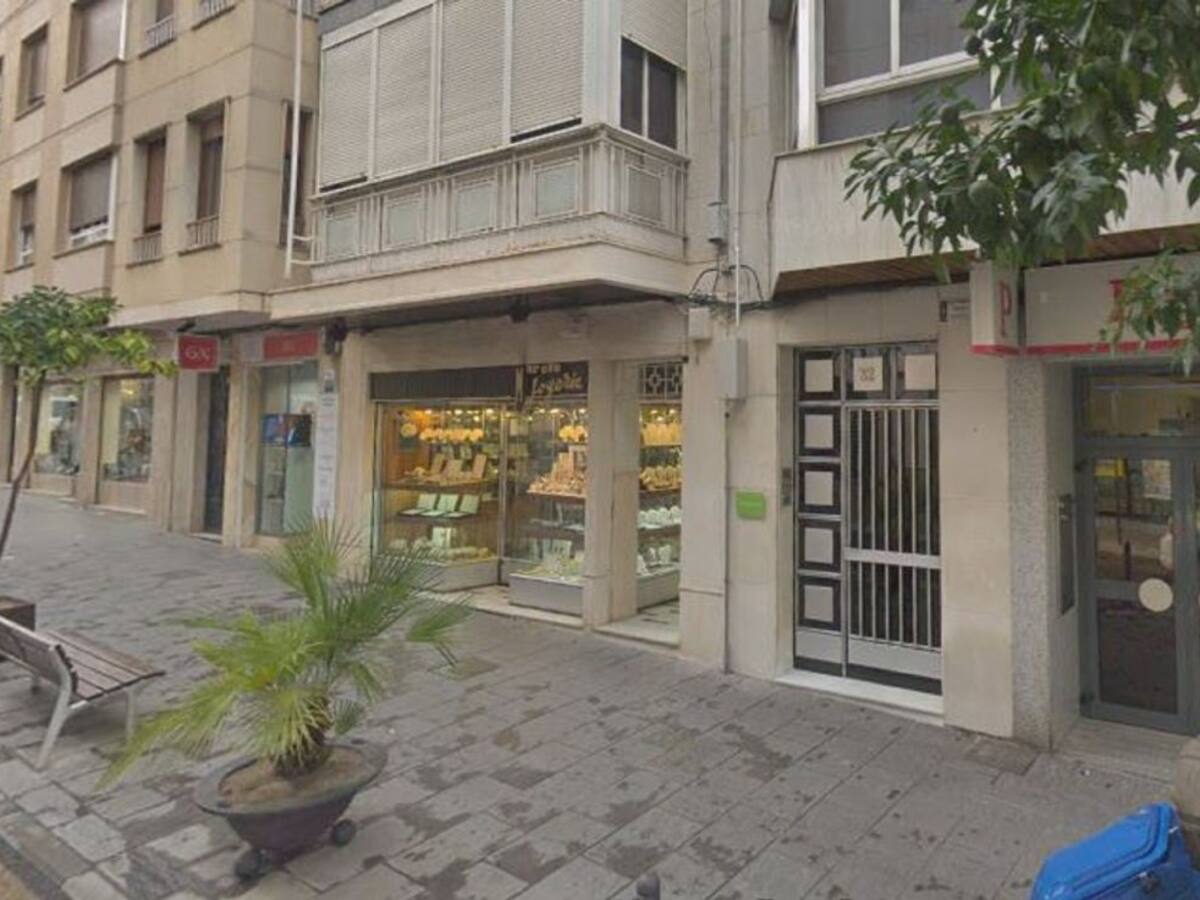 La Policía sopesa que el presunto atracador de la joyería de Linares pertenece a un grupo itinerante