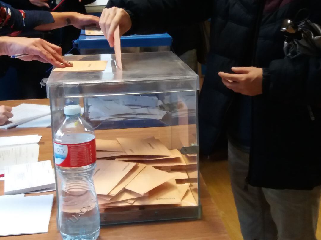 La jornada electoral transcurre en Asturias con normalidad