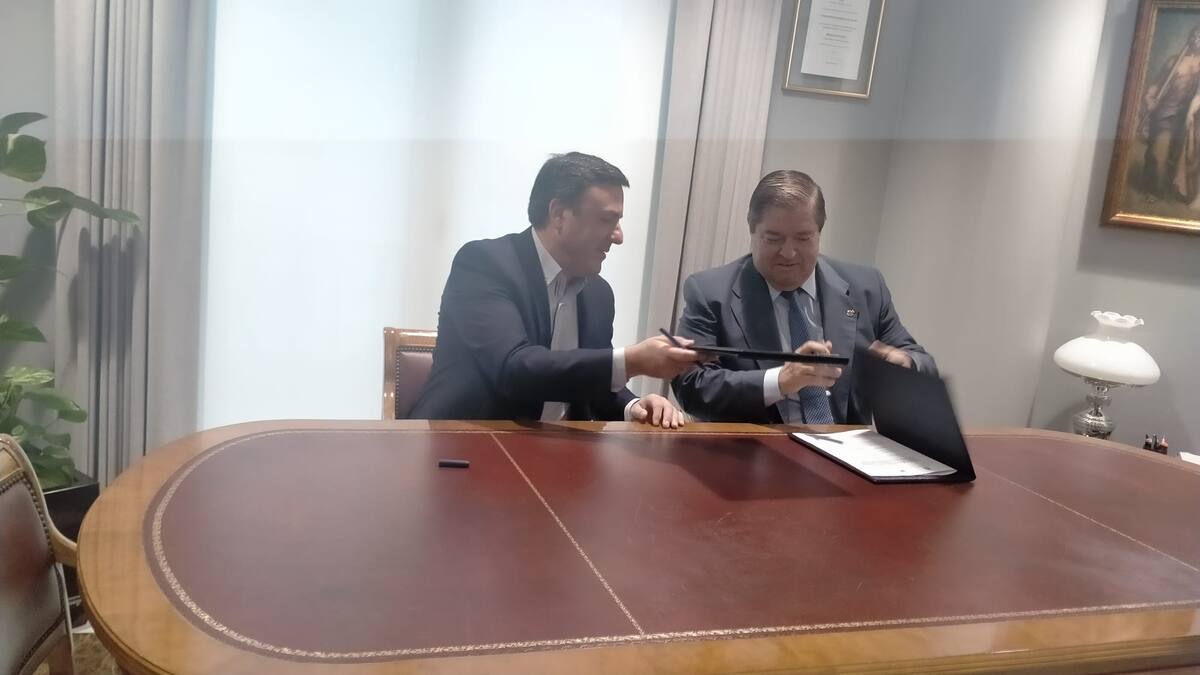 Diputación y Universidade da Coruña firman el convenio sobre el mayor plató audiovisual de España