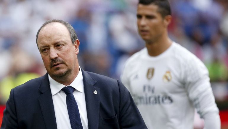 Rafa Benítez y Cristiano Ronaldo, durante el partido del Real Madrid ante el Málaga