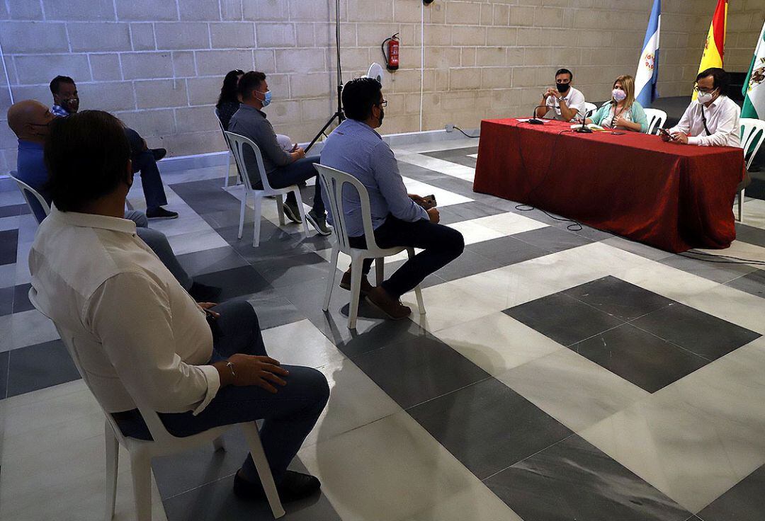 Reunión celebrada este martes con representantes del ocio nocturno