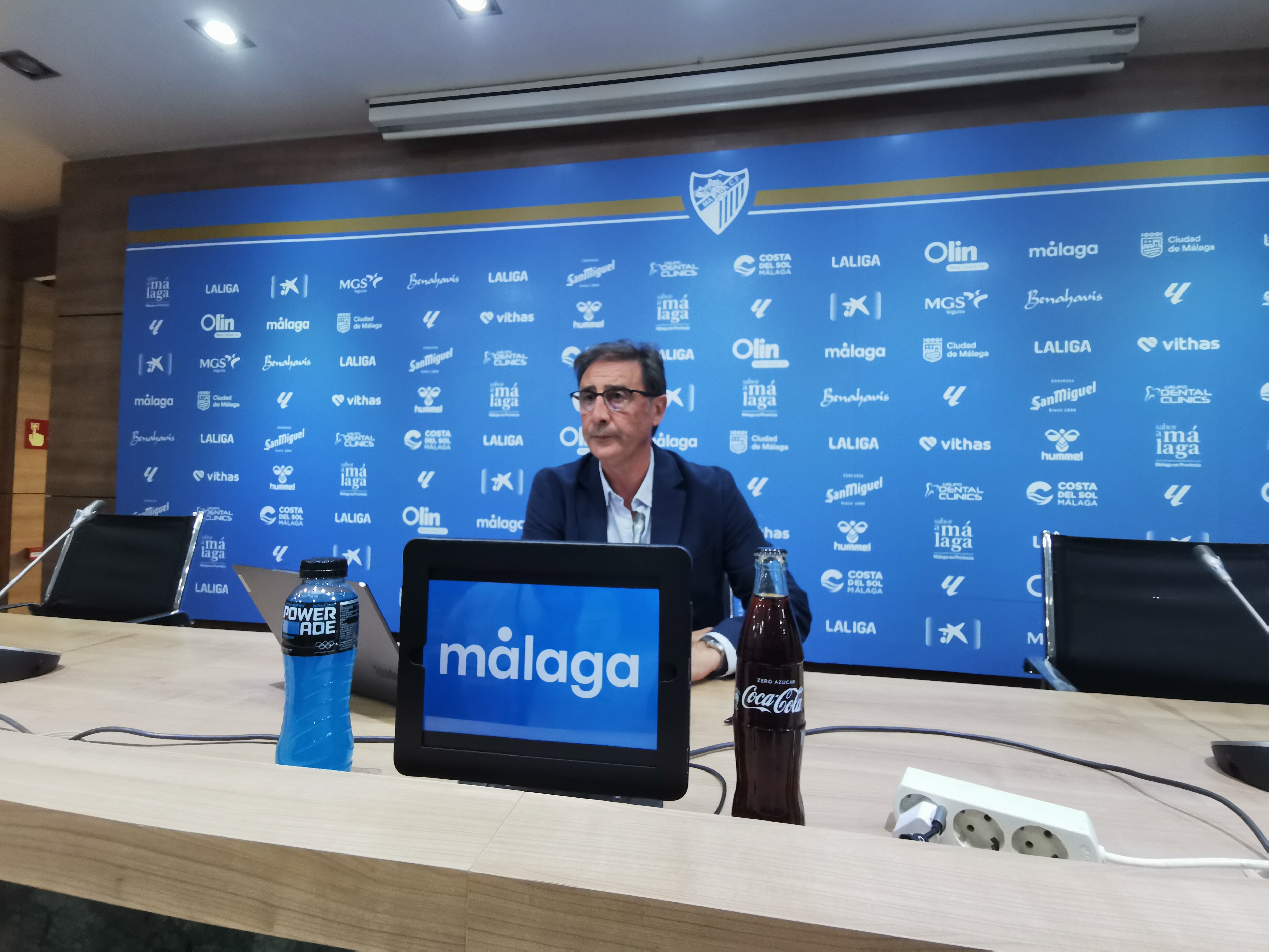 Loren Juarros, en la sala de prensa de La Rosaleda