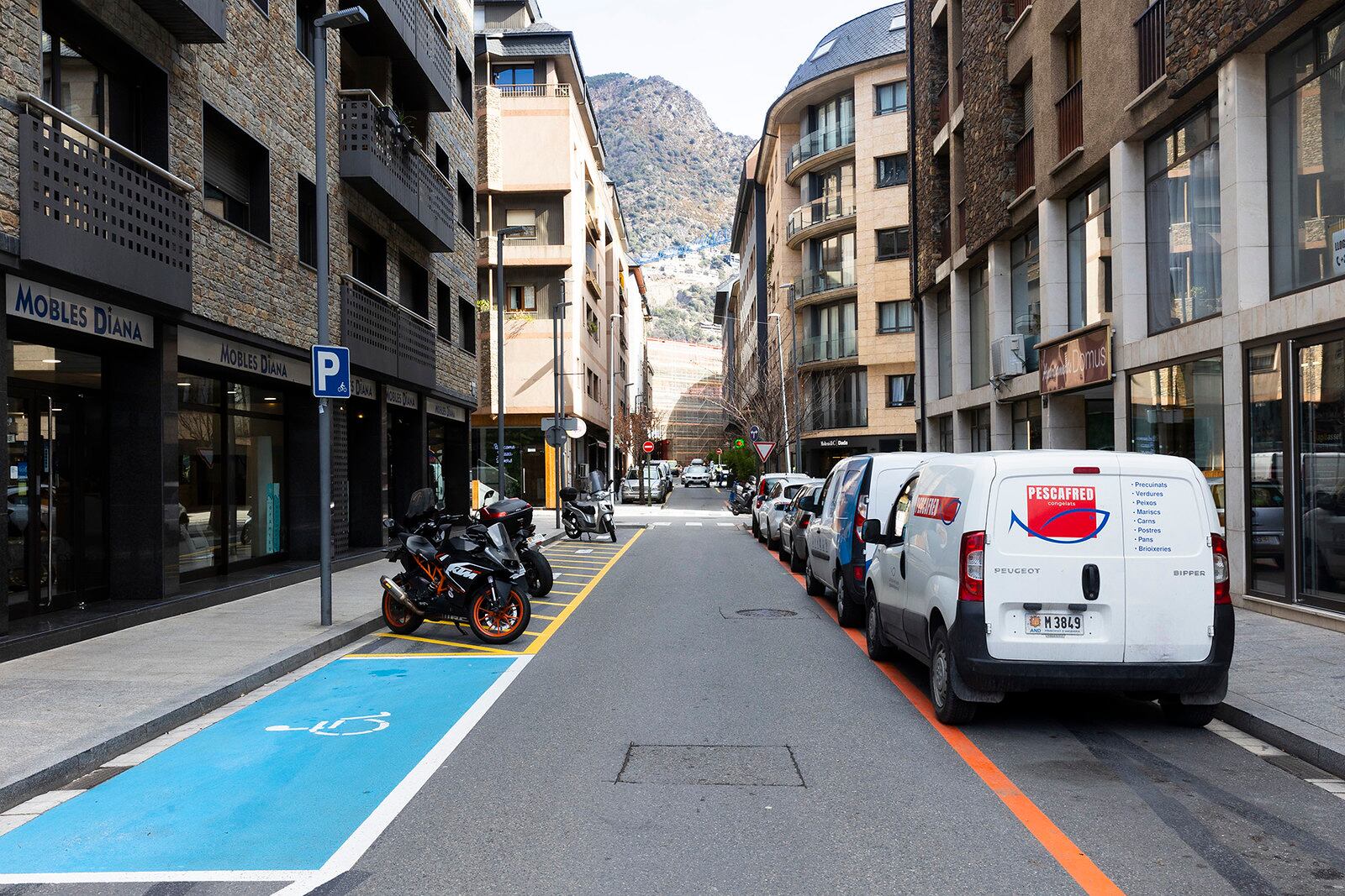 Les noves zones d'aparcament a Prada Ramon.