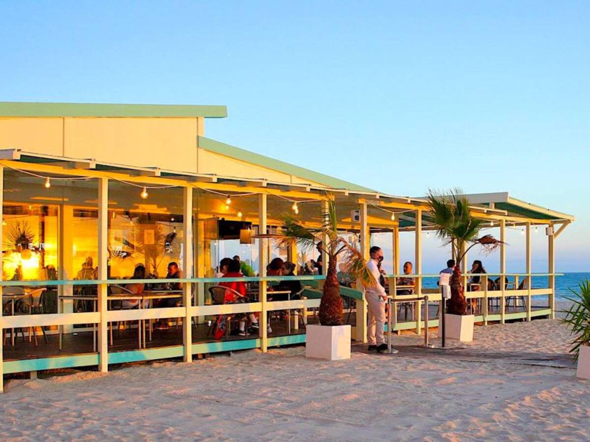 El ayuntamiento de Cádiz solicita a la Junta ampliar un año la concesión de los chiringuitos