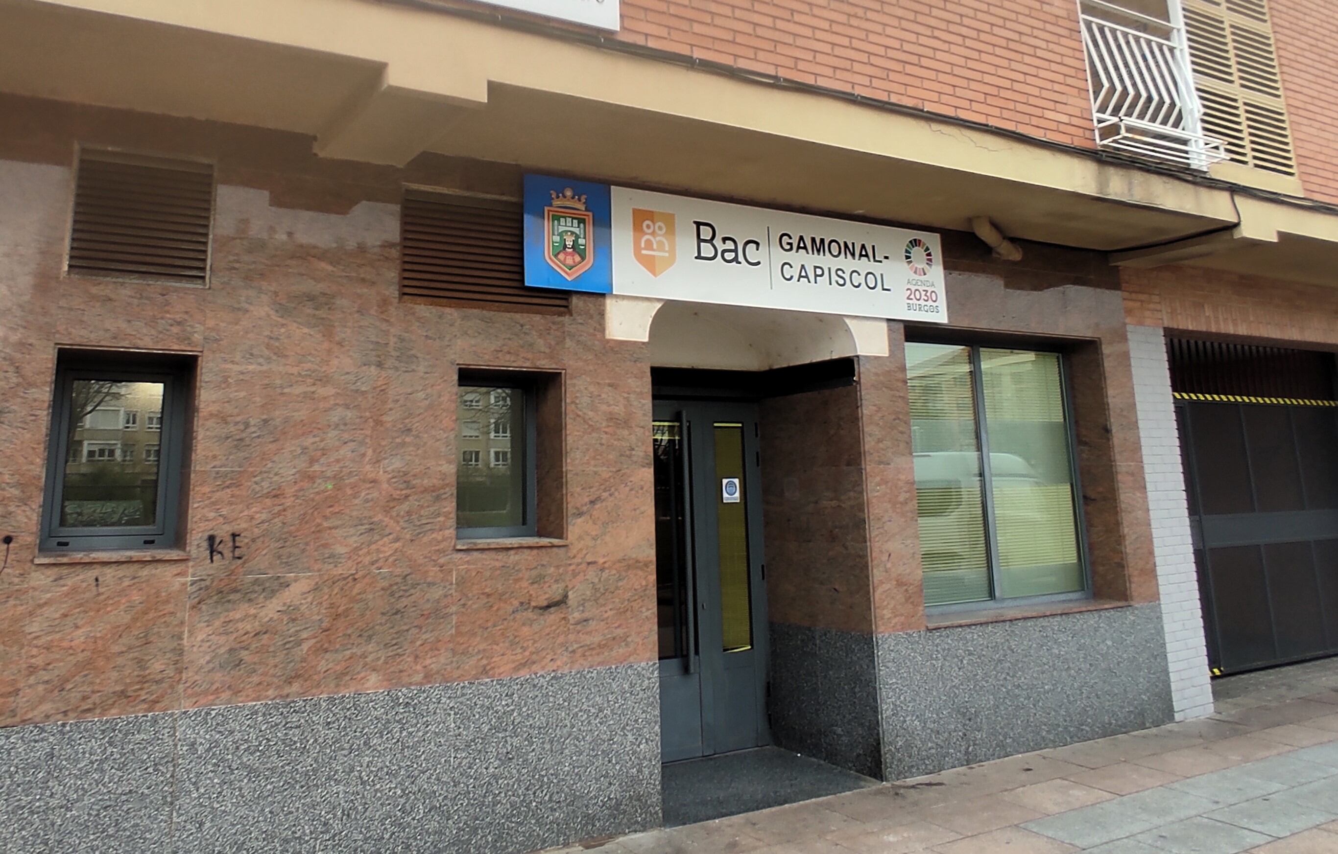 Nueva BAC (Oficina de Atención al Contribuyente) del barrio de Gamonal-Capiscol sita en la calle Fundación Sonsoles Ballvé. / Foto: Radio Castilla