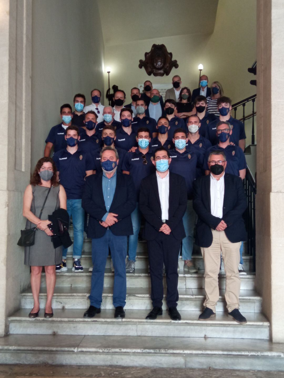 Foto de familia, PAS y corporación municipal