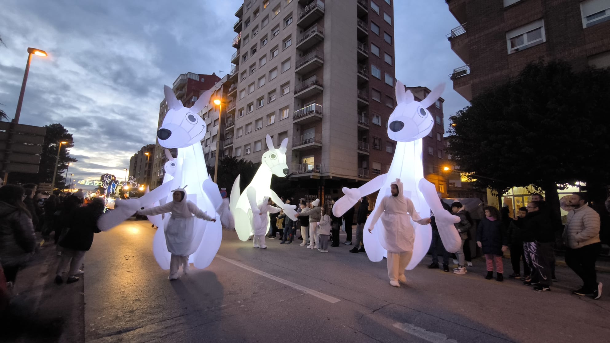 Un momento del desfile