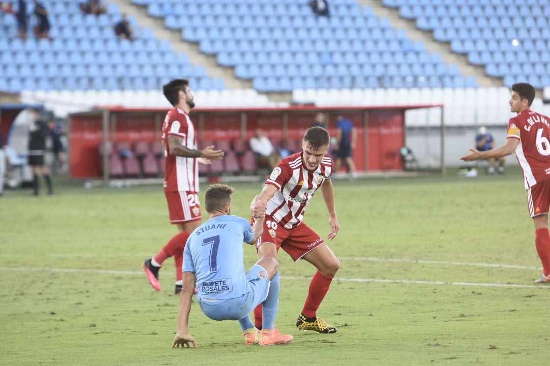 Nikola Maras en su último partido con el Almería.