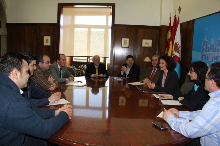 Reunión del Equipo de Gobierno con el CEL