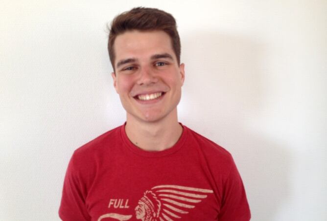 Mateo Sierra, el concursante más joven de la segunda edición de Masterchef, en los pasillos de la Cadena SER.