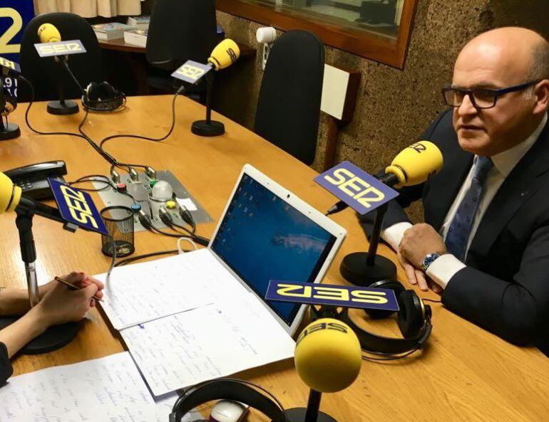 José Manuel Baltar, presidente de la Diputación, en nuestros estudios