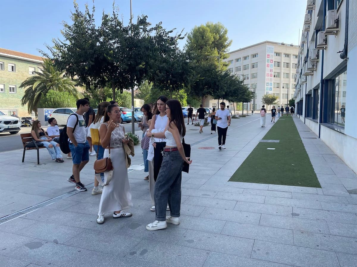 Informe favorable de Accua a ocho de las nueve propuestas de titulaciones de la UGR para el próximo curso