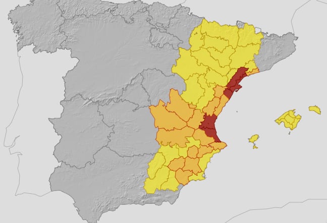 Alerta roja: las primeras tormentas colmatan el barranco de la Saleta en Aldaia 