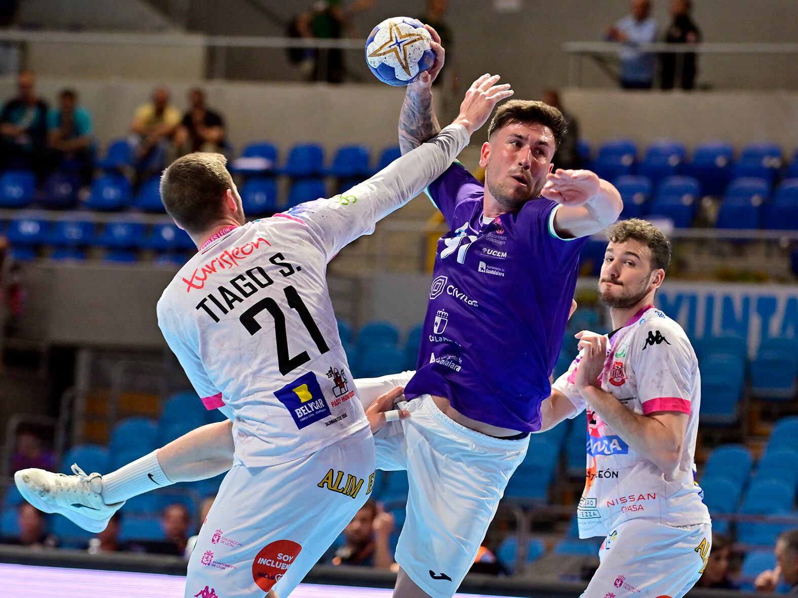 Civitas Guadalajara 23 Ademar León 35 FOTO: RFEBM J.L. Recio