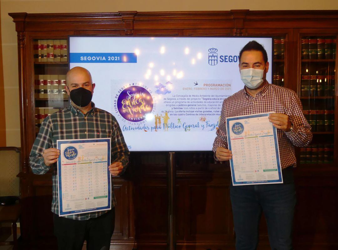 Ángel Galindo, concejal de Medio Ambiente, y Alberto Díez, coordinador del programa Segovia Educa en Verde