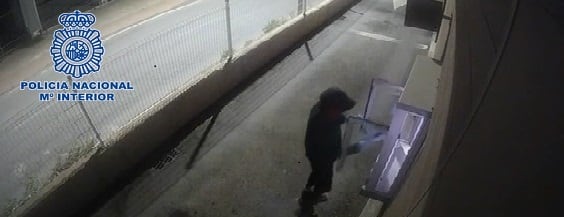 La Policía Nacional detiene a un ex trabajador por robar en tres ocasiones en menos de 10 días en un conocido local de hostelería en Lorca