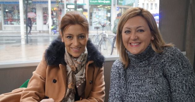 Pepa Aniorte y Ruth García, tras finalizar la entrevista.