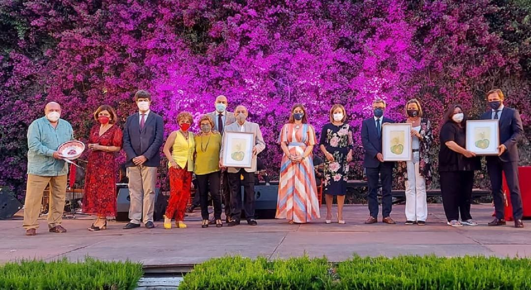 Foto de grupo de los premiados.