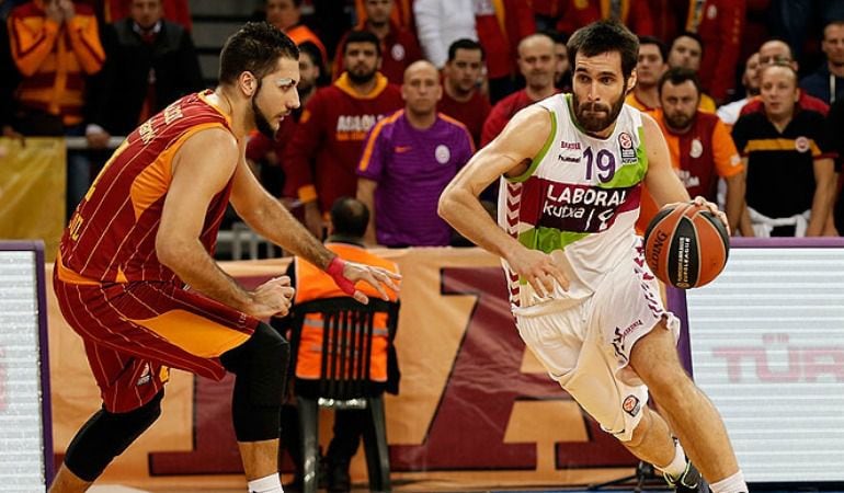 San Emeterio con 25 puntos, clave en la victoria ante Galatasaray