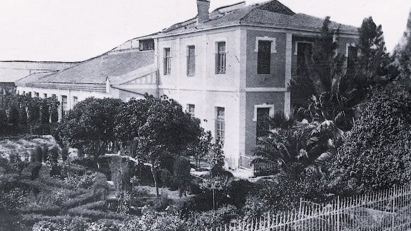 Vivienda de la familia de Pedro Bellot en lo que hoy sería la calle Dahellos, anteriormente residencia de Rafael Romero Utrilles.