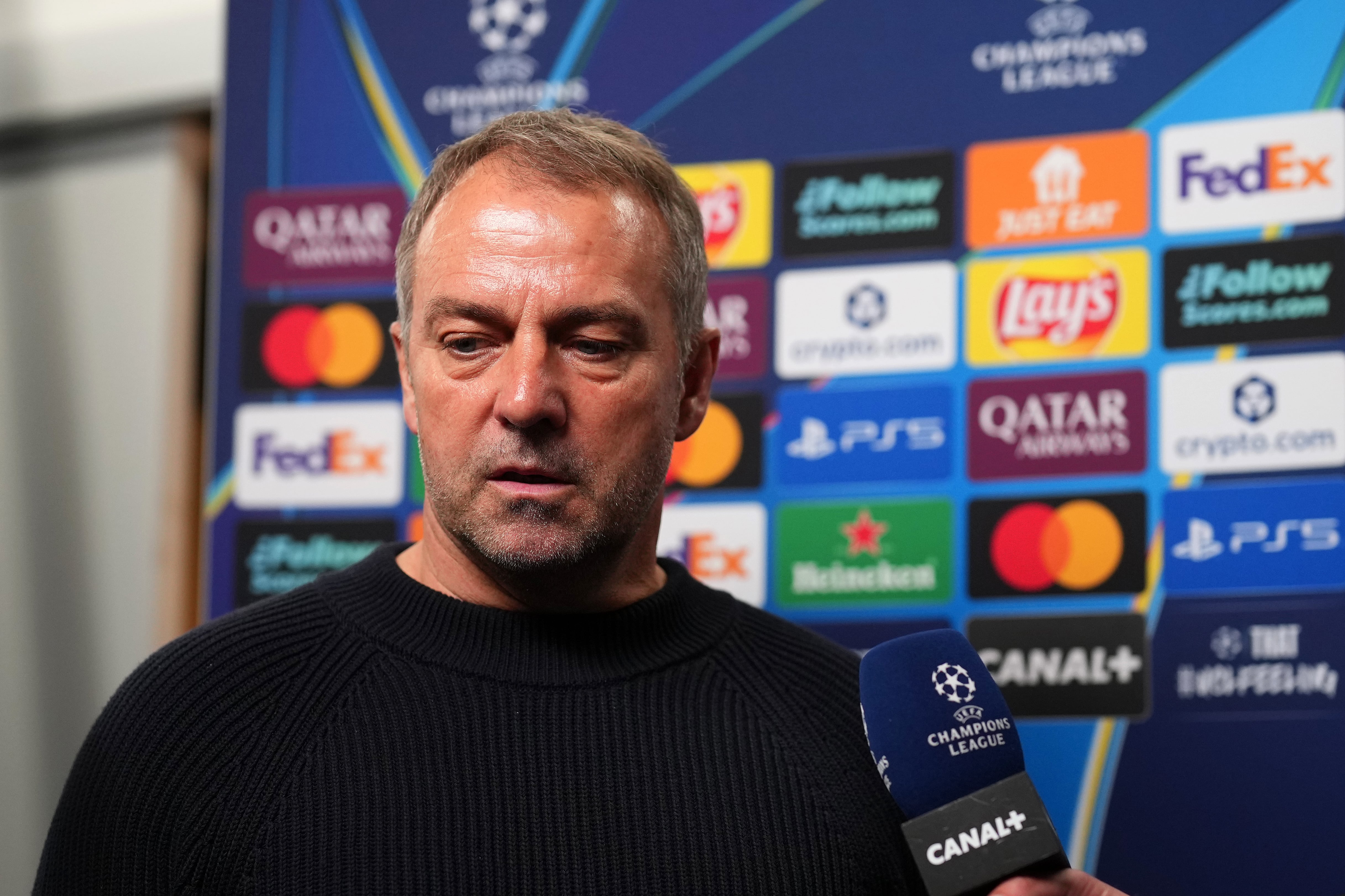 Flick atiende a los medios tras el partido entre Atlético y Barça