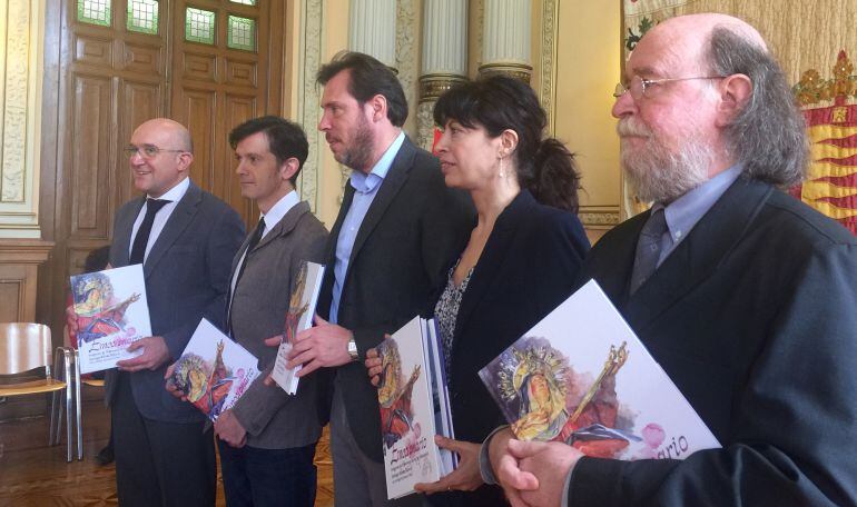 Presentación del libro "Emocionario" en el Salón de Recepciones del Ayuntamiento de Valladolid