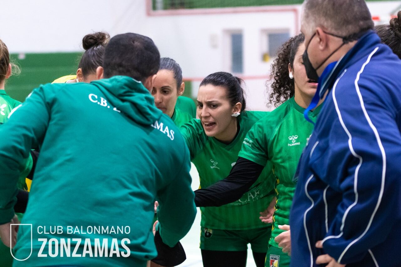 Jugadoras y técnicos del Lanzarote Zonzamas CICAR.