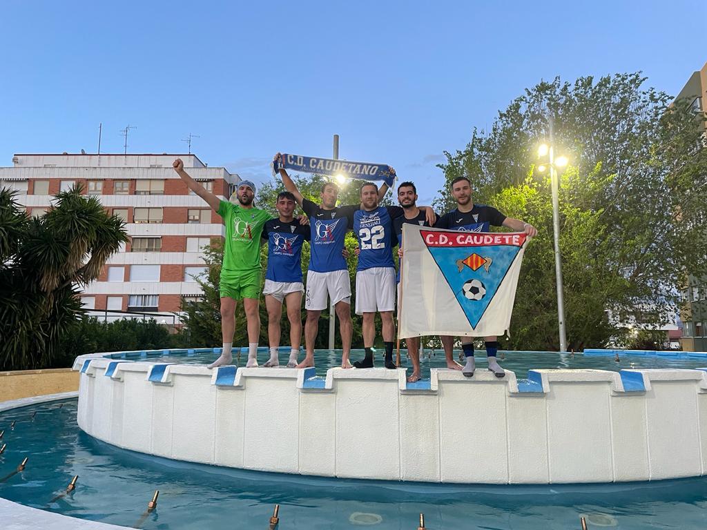 El Caudetano celebrando sus victorias